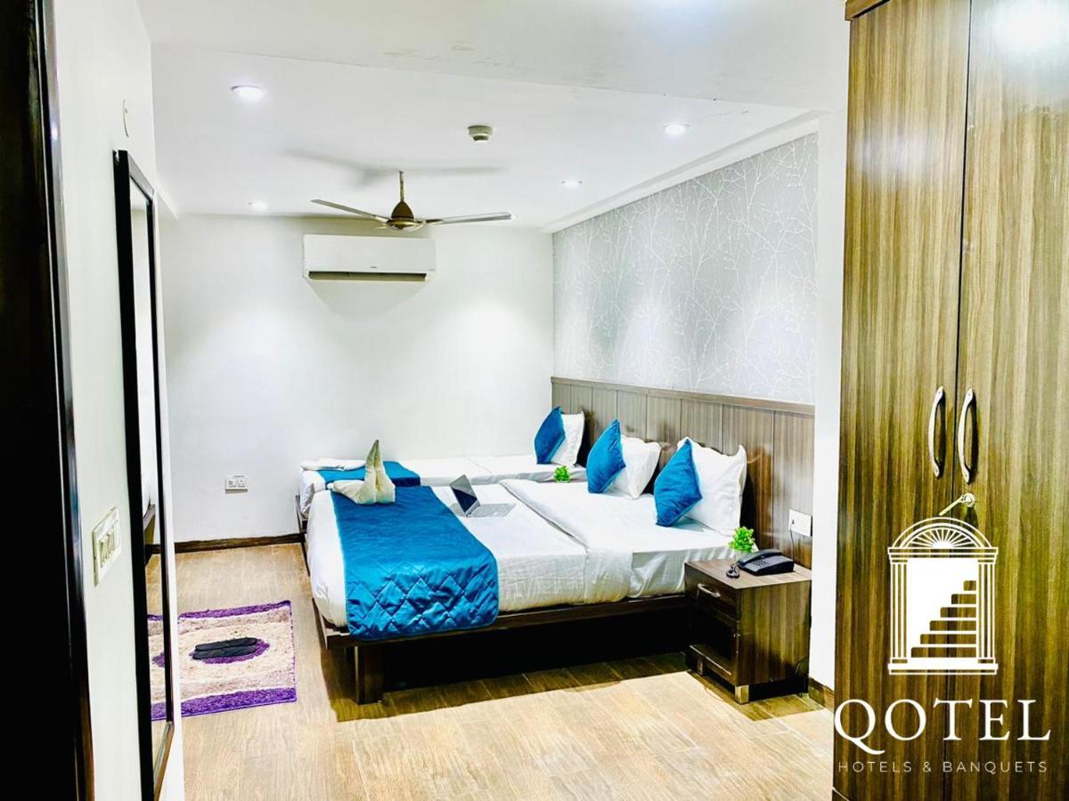 Qotel Hotel Rajouri Garden Above Ritu Marbles, Near Rajouri Garden Metro Station-Couple Friendly นิวเดลี ภายนอก รูปภาพ